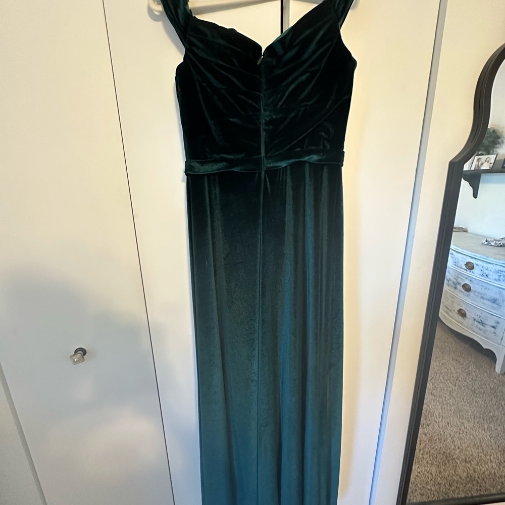 JJ’s House Green Velvet Evening Gown - Picture 2 of 7